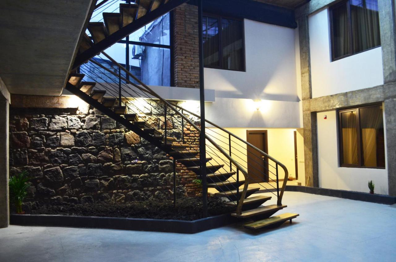 Taba Hall Boutique Hotel Akhaltsikhe  Bagian luar foto
