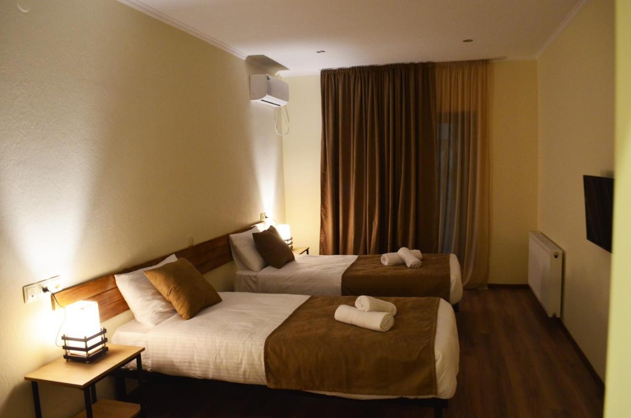 Taba Hall Boutique Hotel Akhaltsikhe  Bagian luar foto