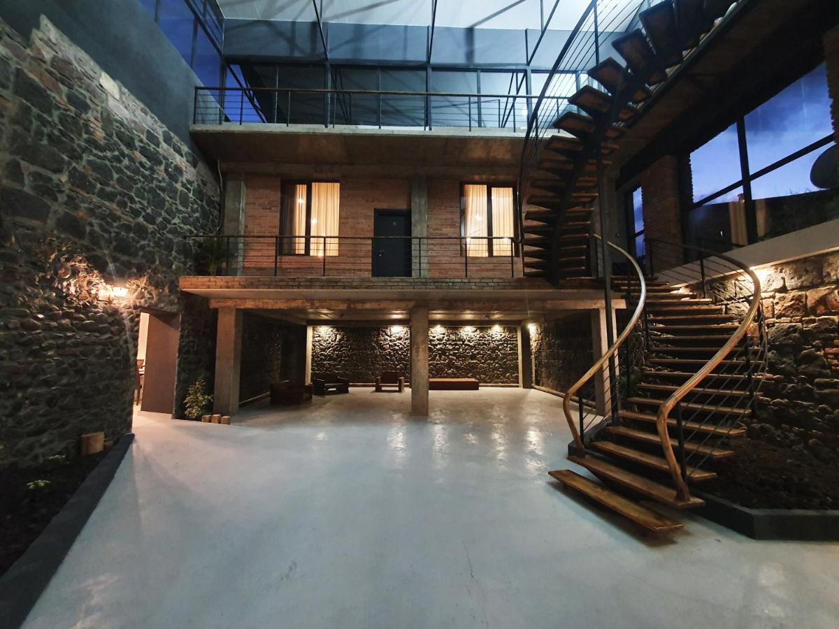 Taba Hall Boutique Hotel Akhaltsikhe  Bagian luar foto